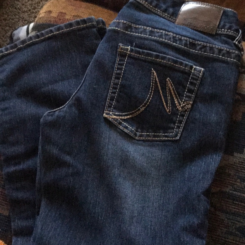Maurices jeans